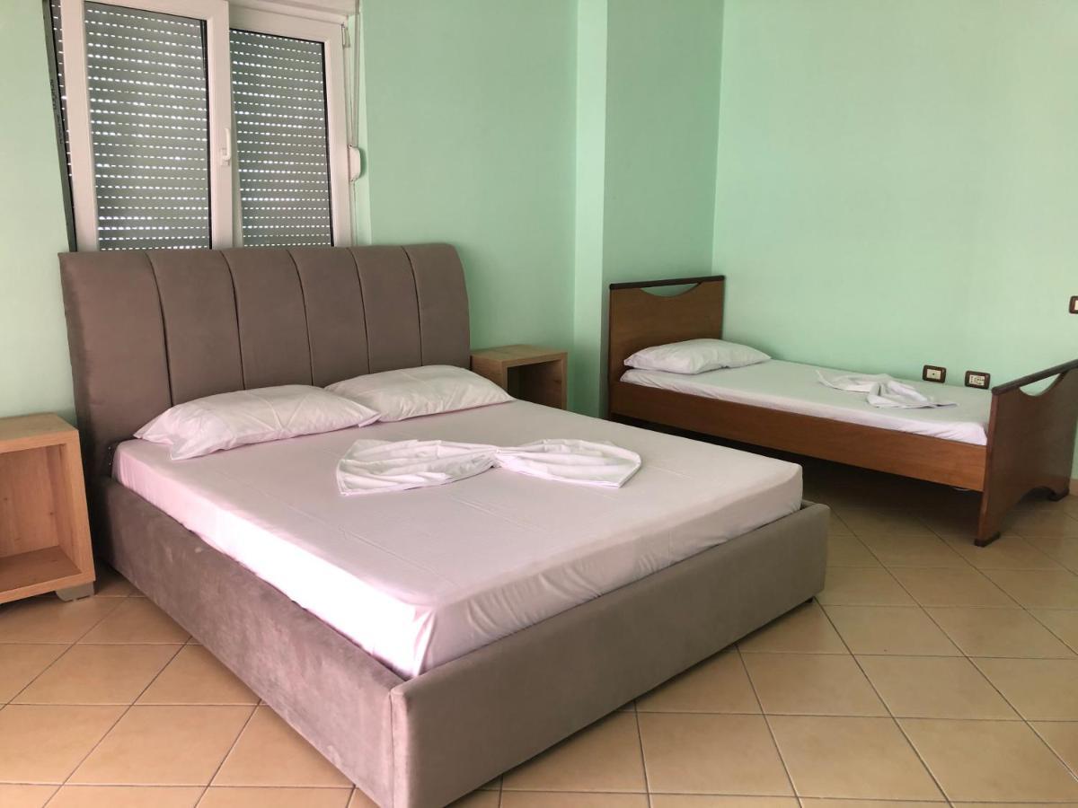 Lungomare Apartment Vlore Exterior photo