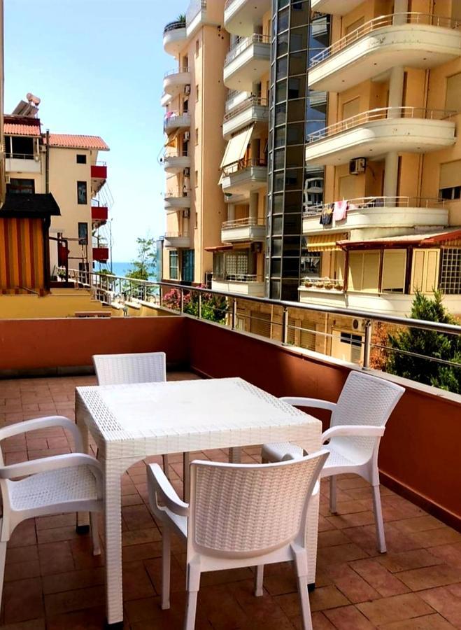 Lungomare Apartment Vlore Exterior photo